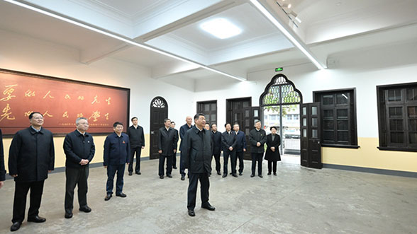 習(xí)近平：組織開展好黨紀學(xué)習(xí)教育 引導(dǎo)黨員干部學(xué)紀知紀明紀守紀